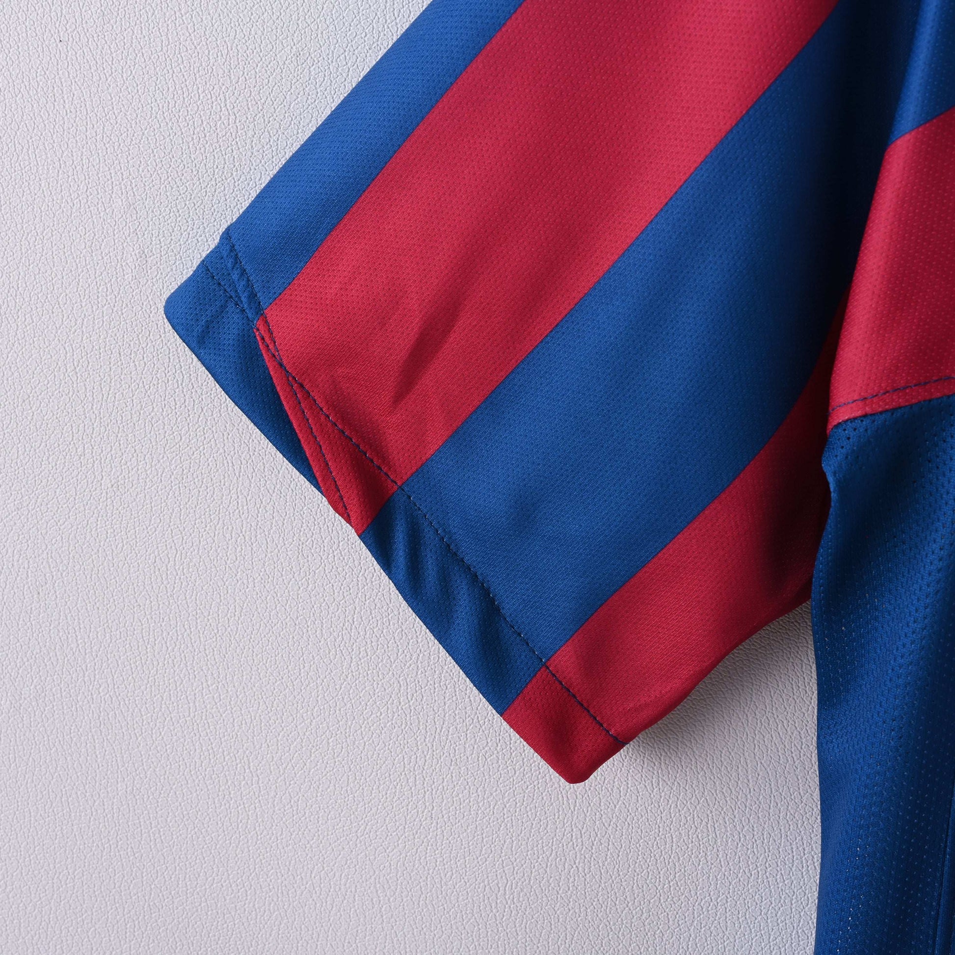 2005-06 FC Barcelona Home Kit - Retro Classic Kits