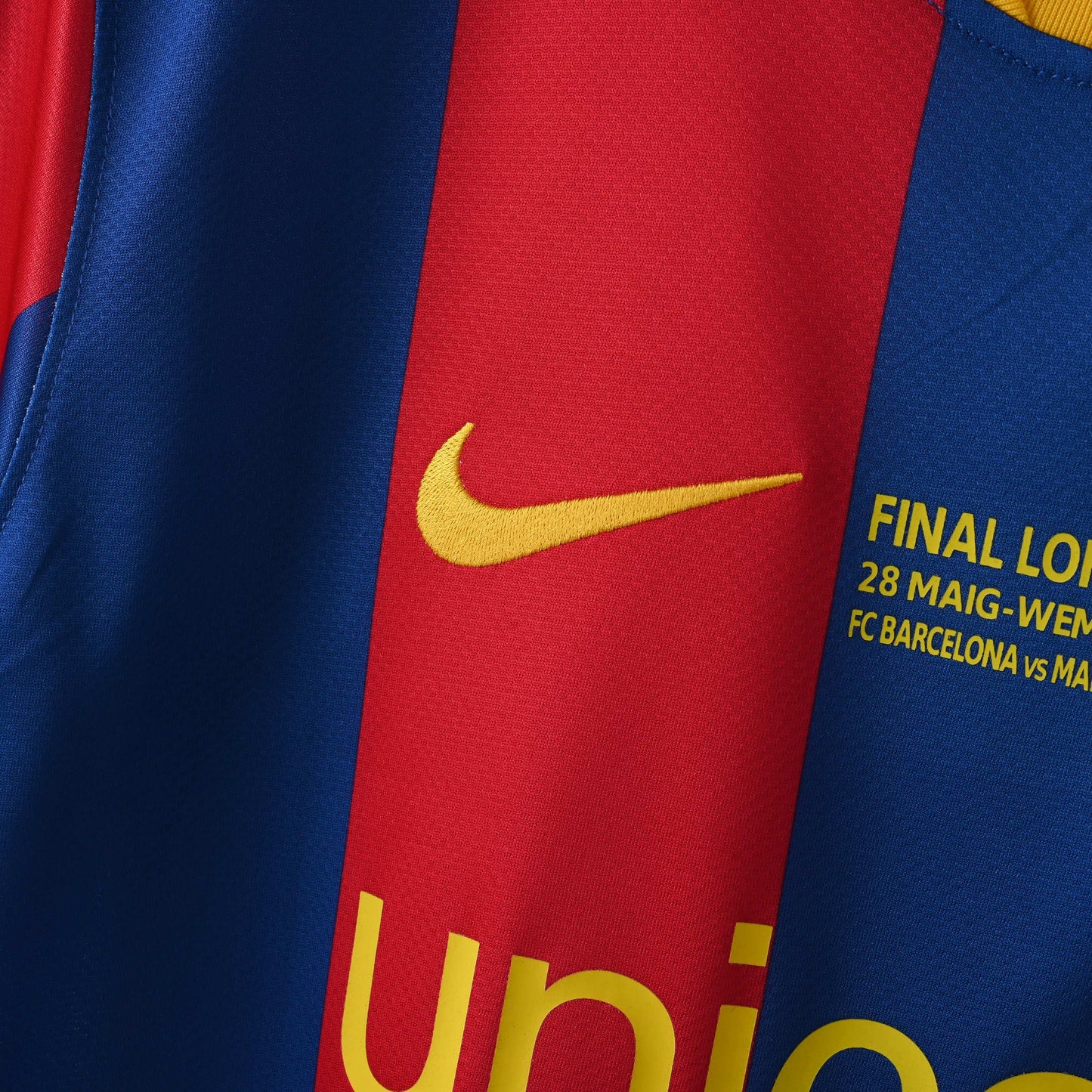 2010-11 FC Barcelona Home Kit - Retro Classic Kits