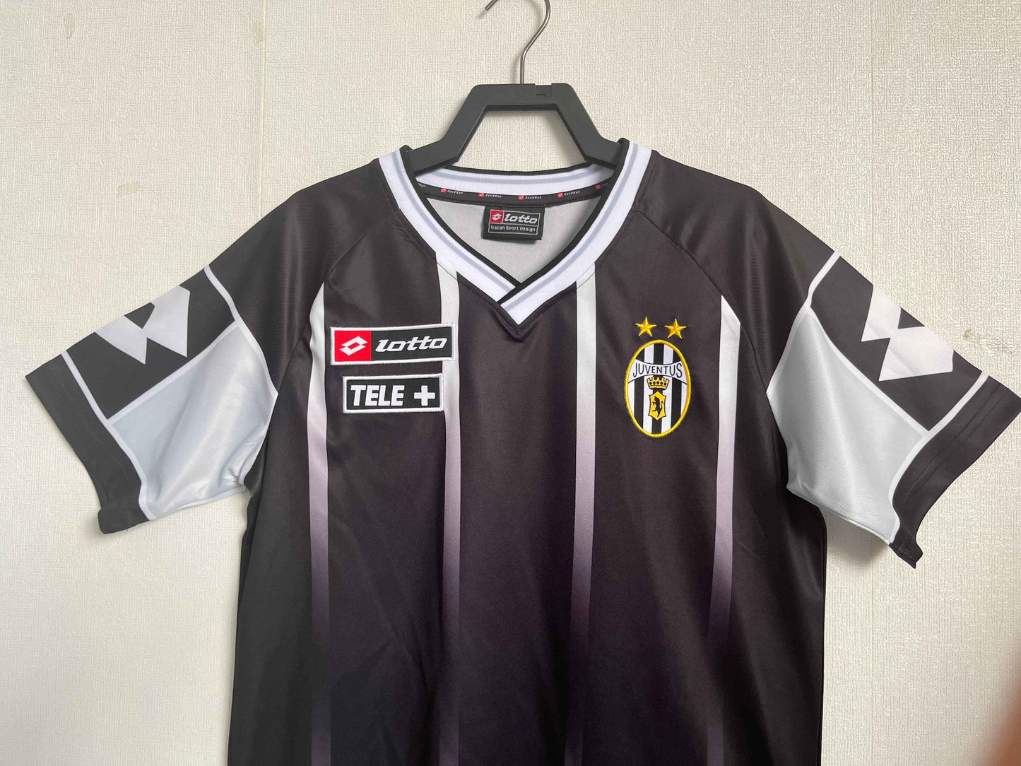 2000-01 Juventus Home Shirt - Retro Classic Kits