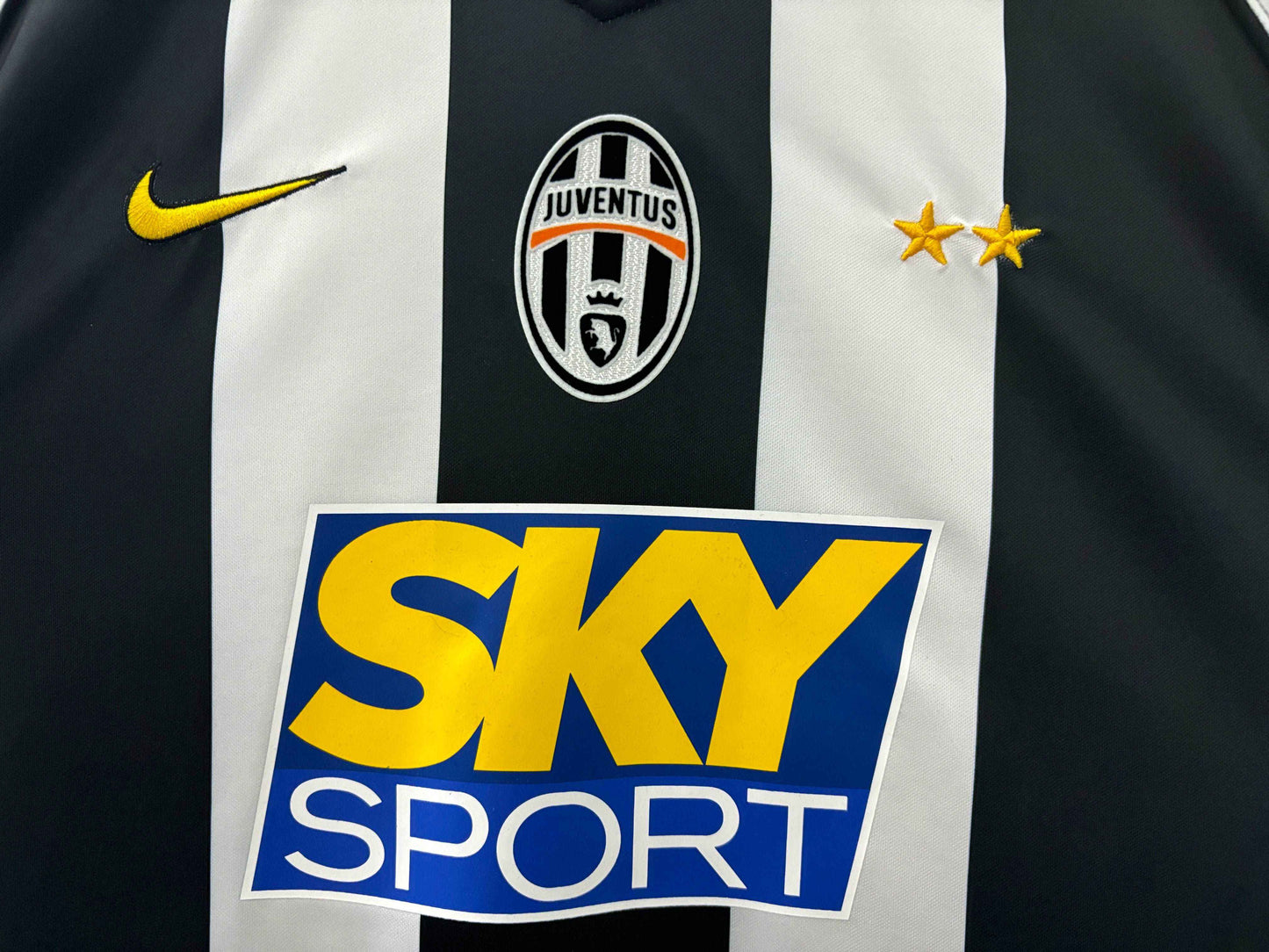 2004-05 Juventus Home Shirt - Retro Classic Kits