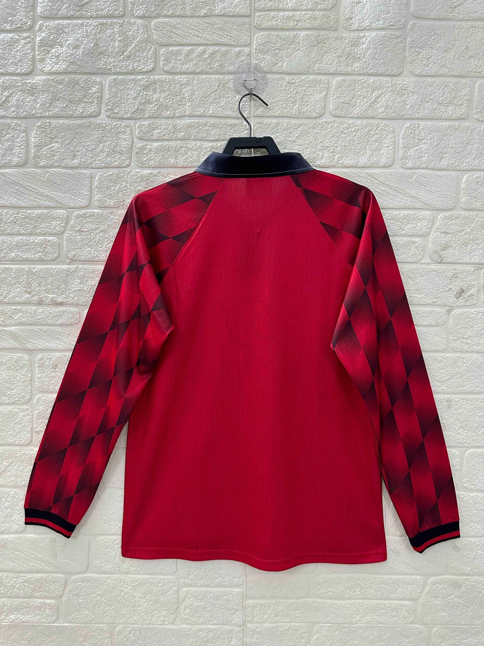 1996-98 Manchester United Home Shirt - Long Sleeve - Retro Classic Kits