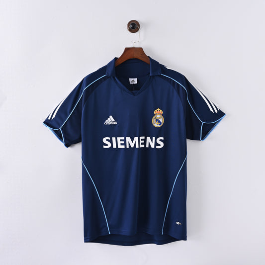 2005-06 Real Madrid Away Kit - Retro Classic Kits