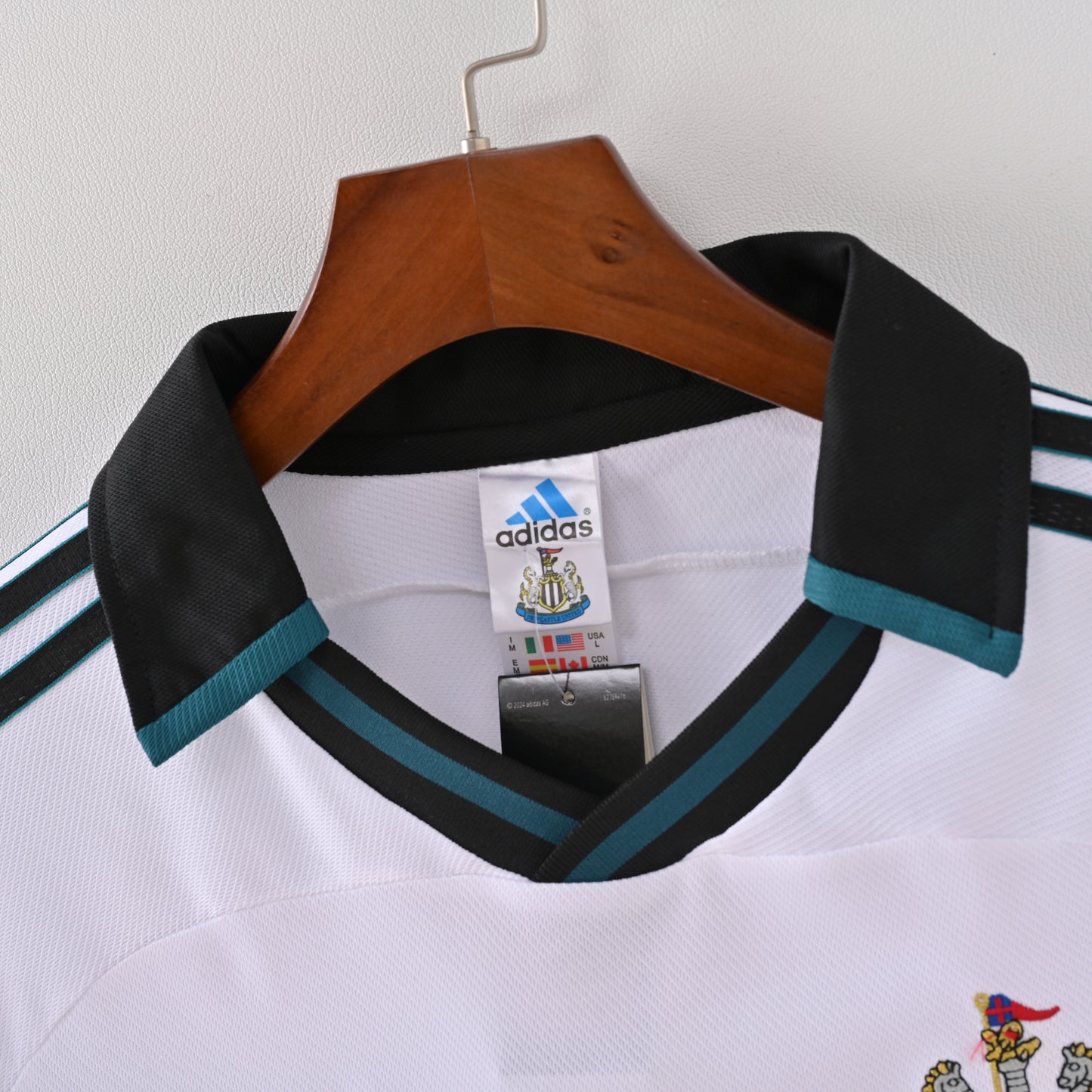 1999-00 Newcastle United Away Kit