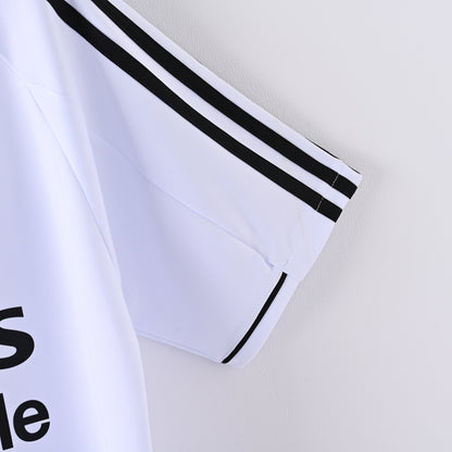 2005-06 Real Madrid Home Kit - Retro Classic Kits