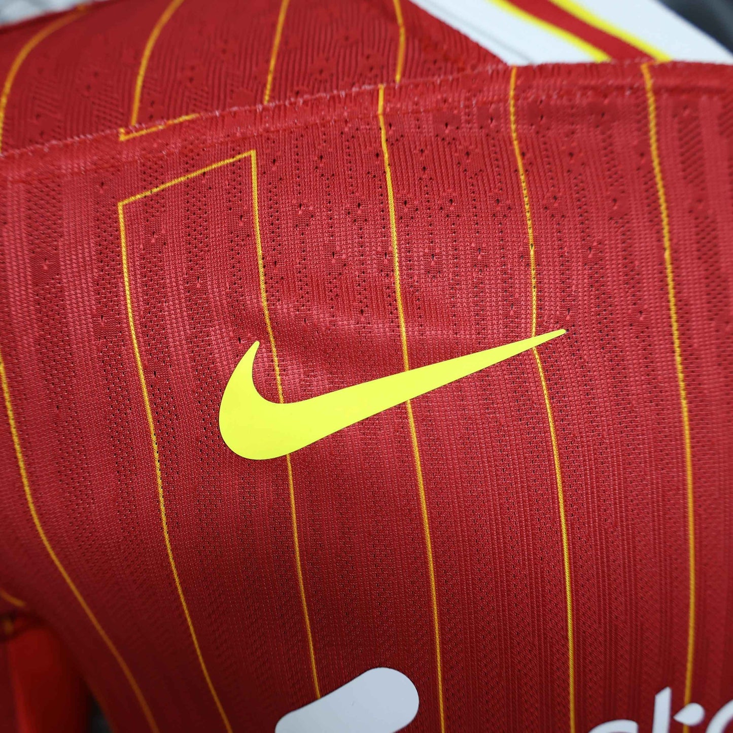 2024-25 Liverpool Home Shirt - Long Sleeve [Player Version] - Retro Classic Kits