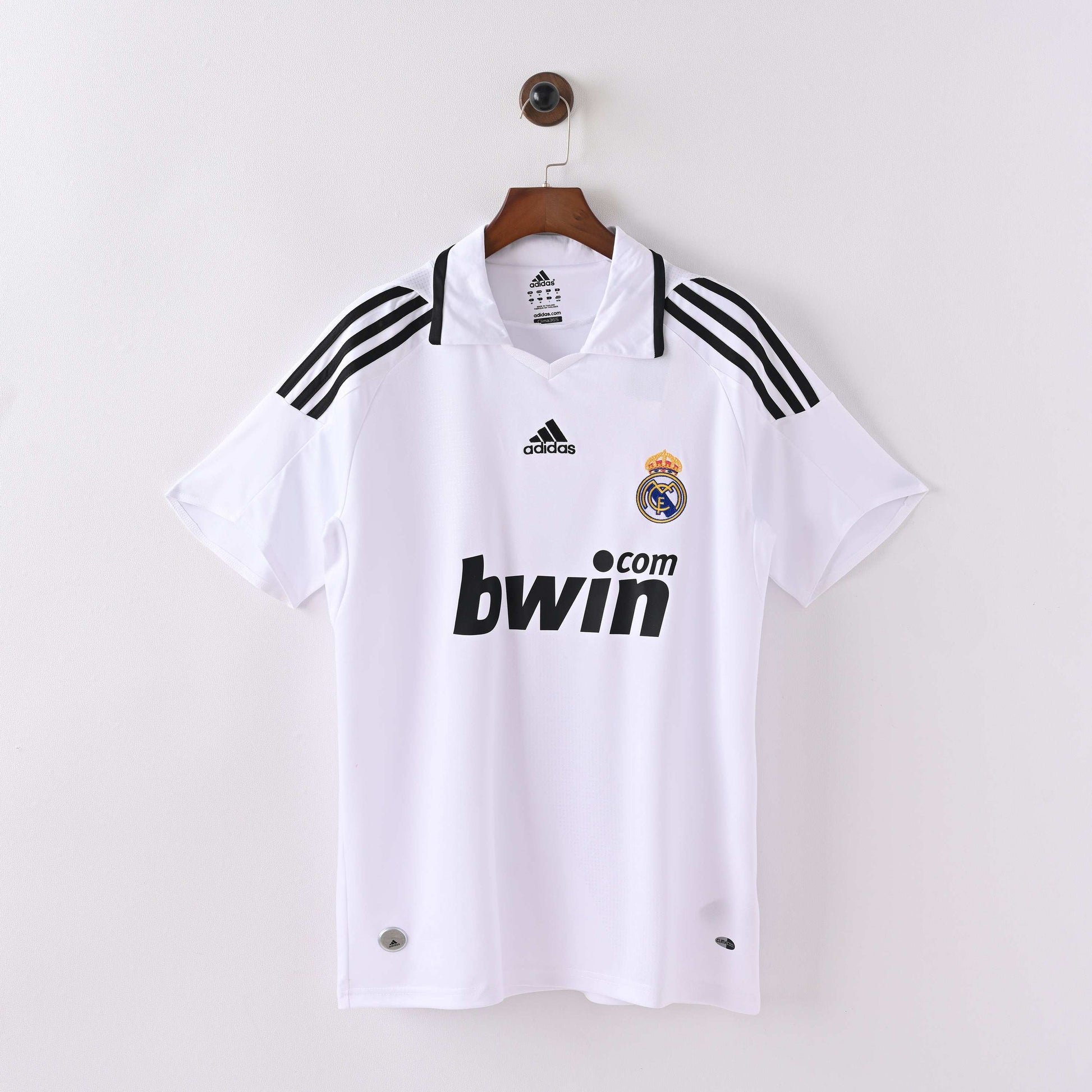 2008-09 Real Madrid Home Kit - Retro Classic Kits
