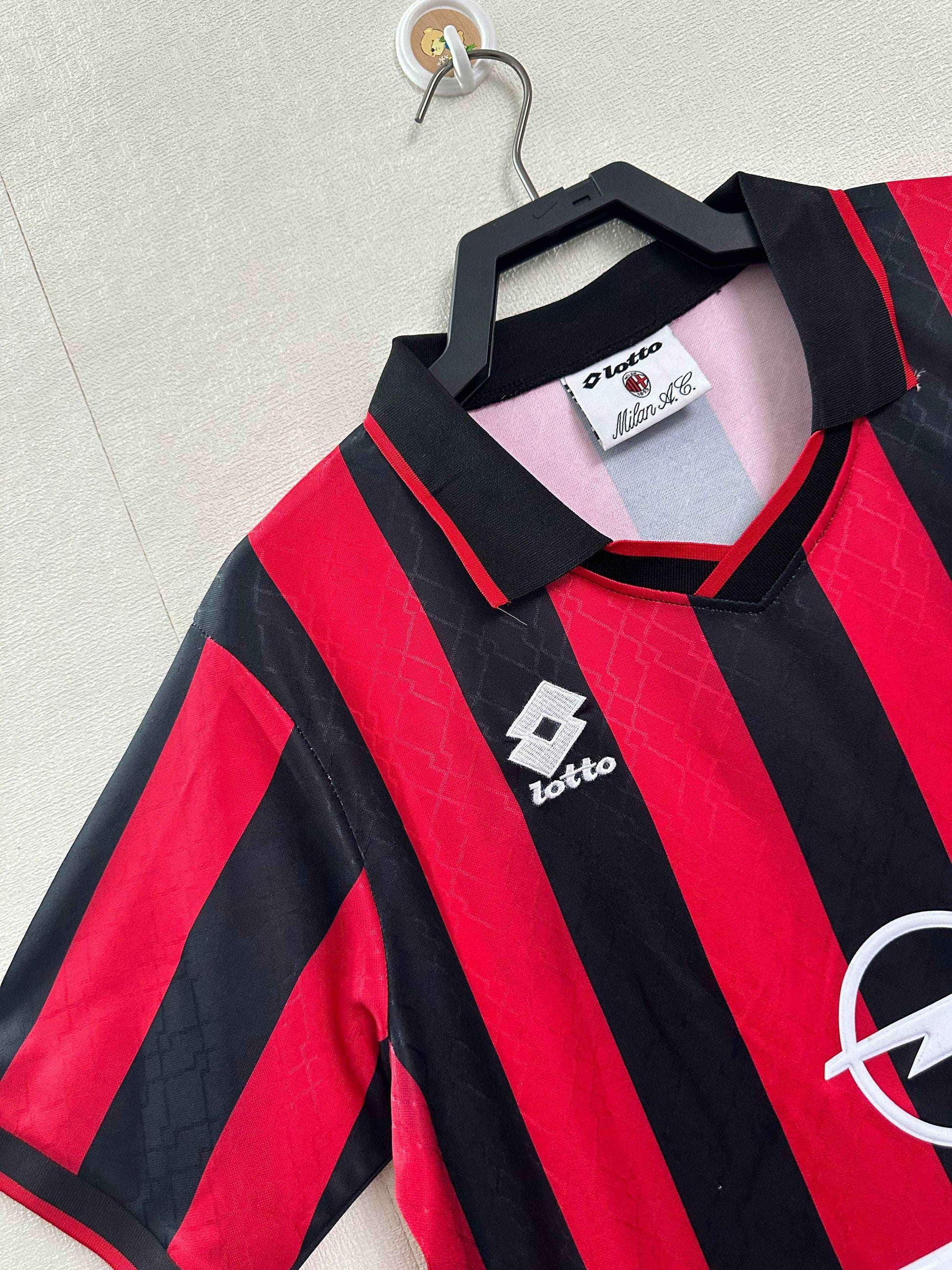1995-96 AC Milan Home Shirt - Retro Classic Kits