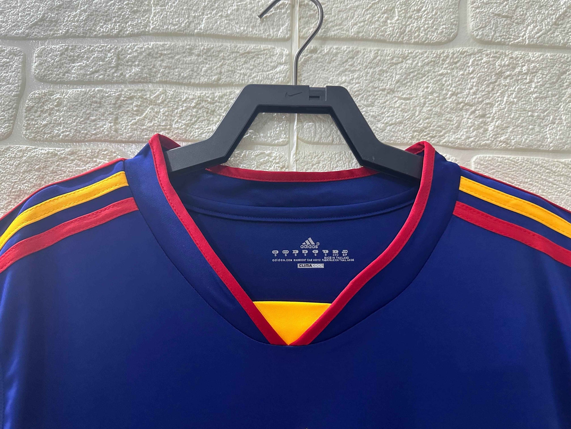 2010 Spain Away Shirt - Retro Classic Kits
