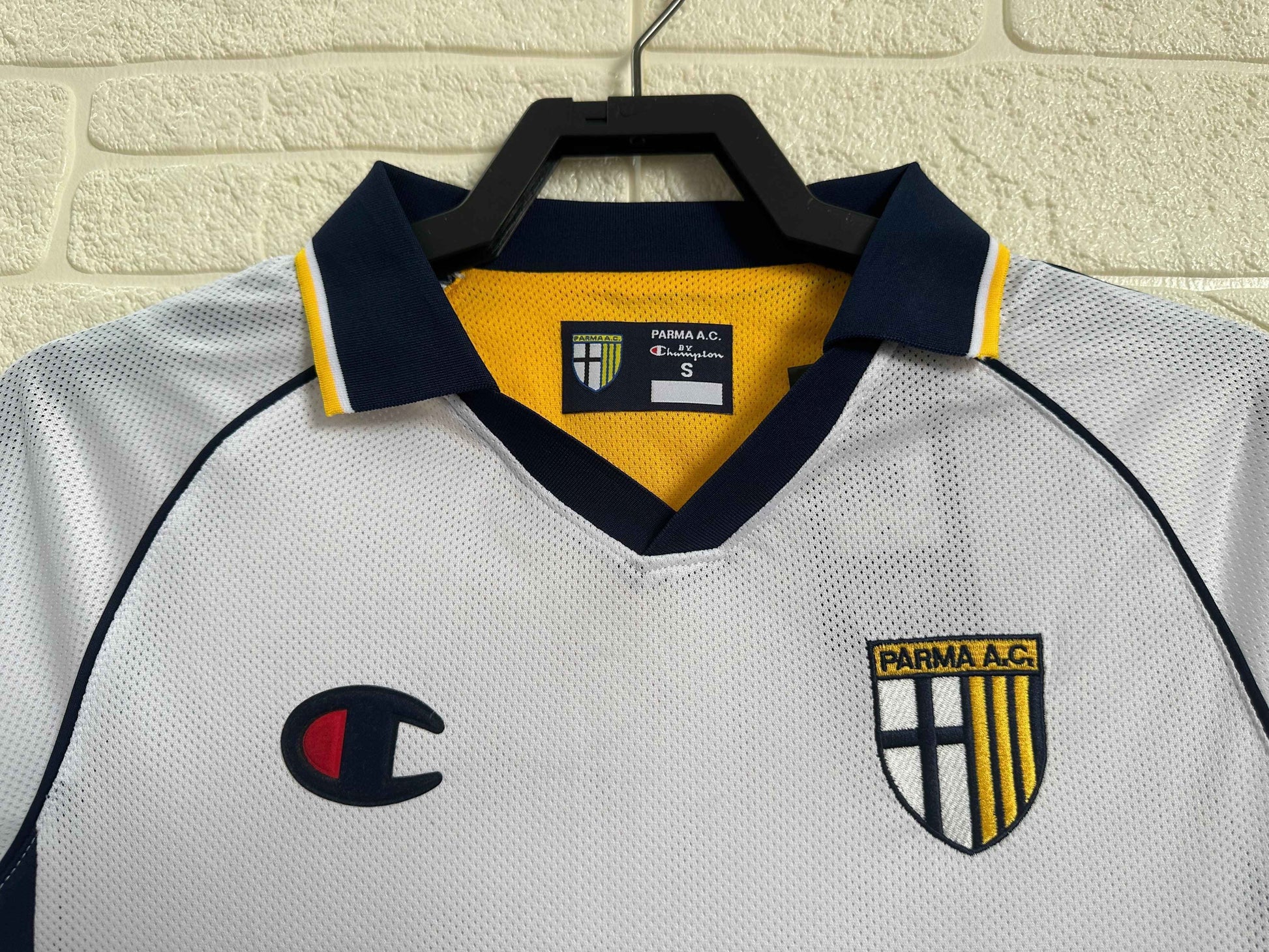 2003-04 Parma Away Shirt - Kit Legacy