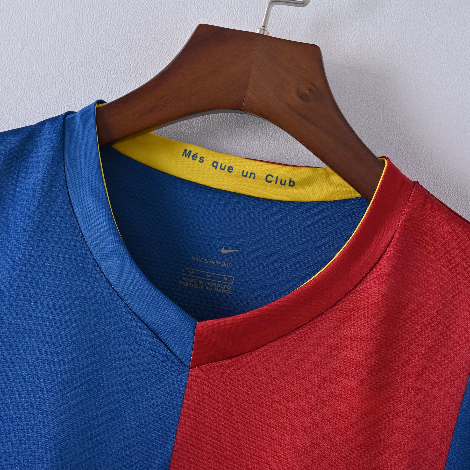 2006-07 FC Barcelona Home Kit - Retro Classic Kits