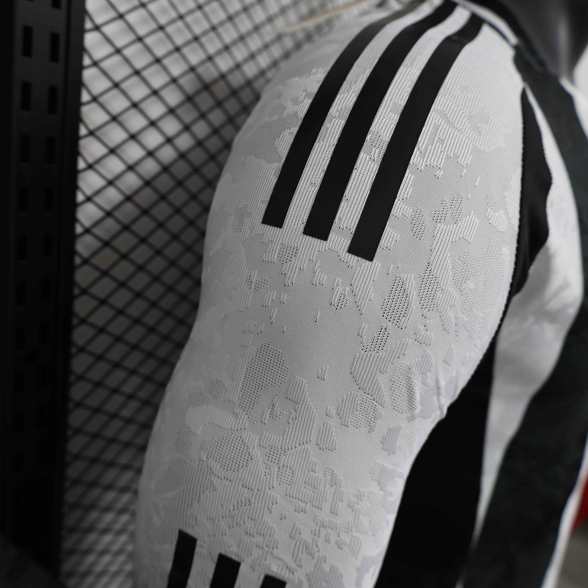 2024-25 Juventus Home Shirt - Long Sleeve [Player Version] - Retro Classic Kits