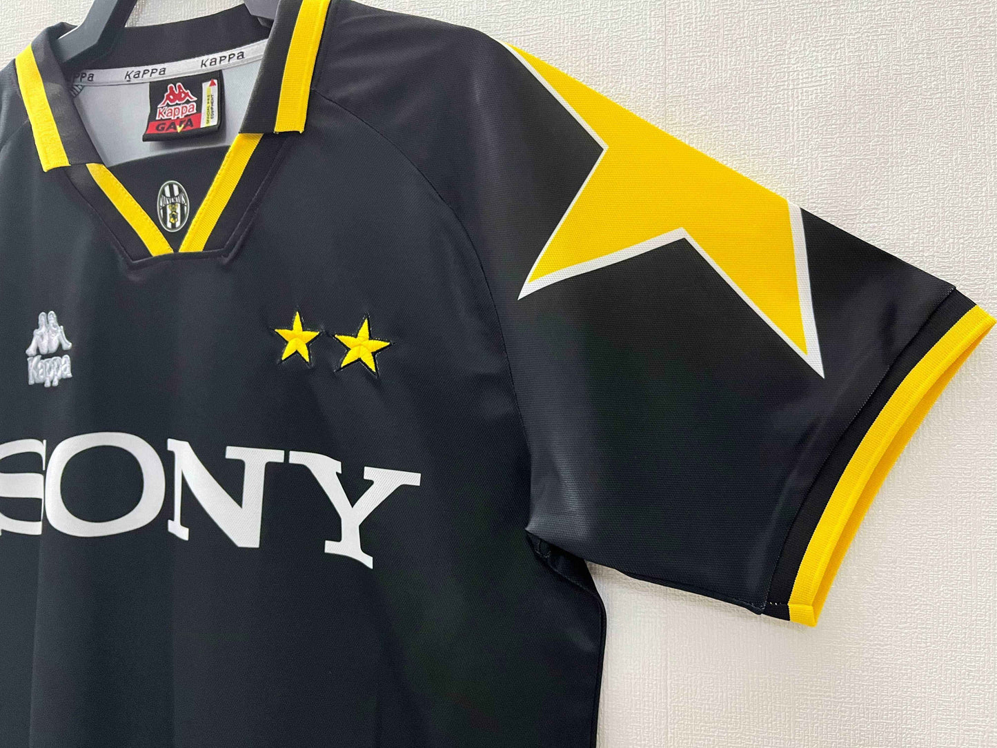 1995-97 Juventus Home Shirt - Retro Classic Kits
