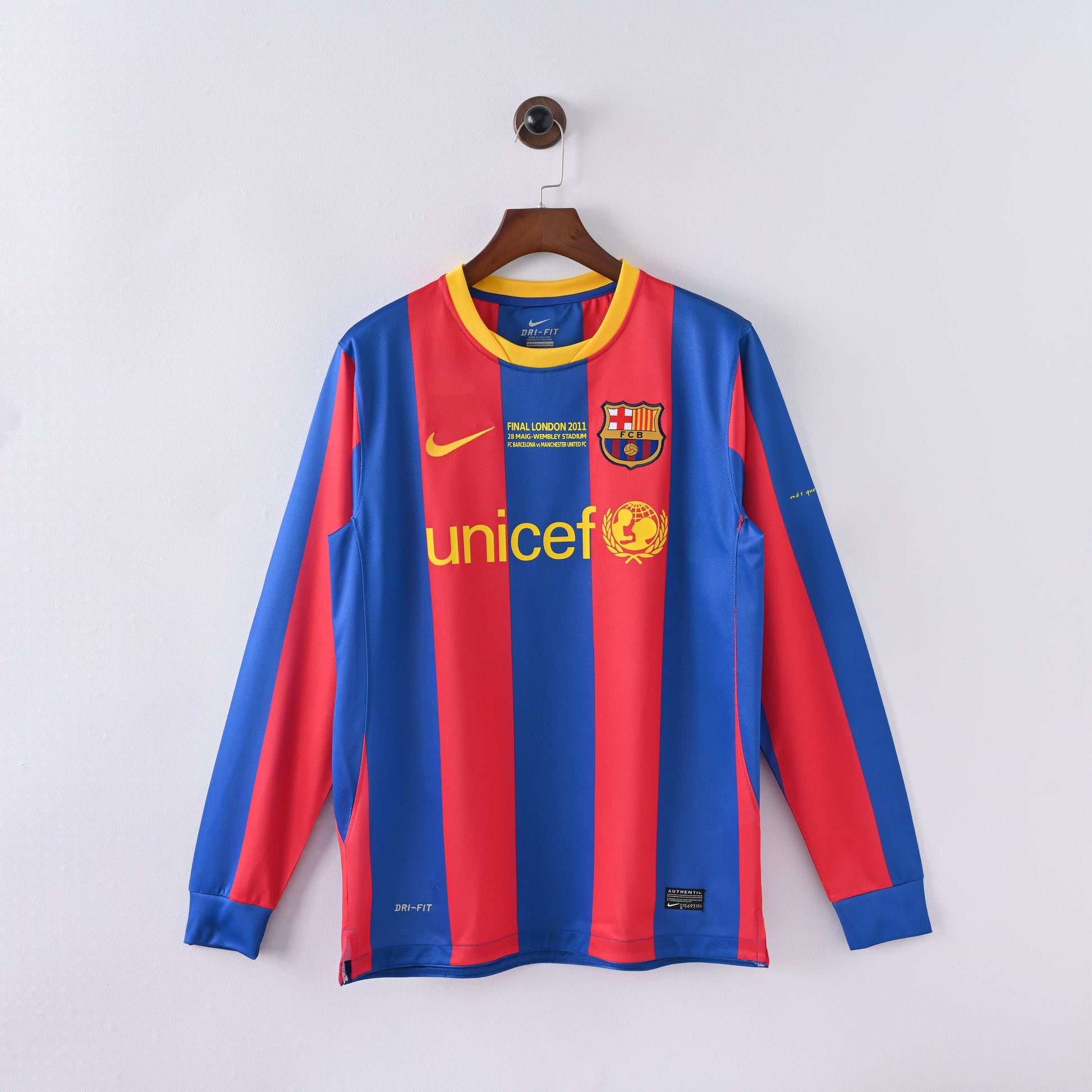 2010-11 FC Barcelona Home Kit - Long Sleeve - Retro Classic Kits
