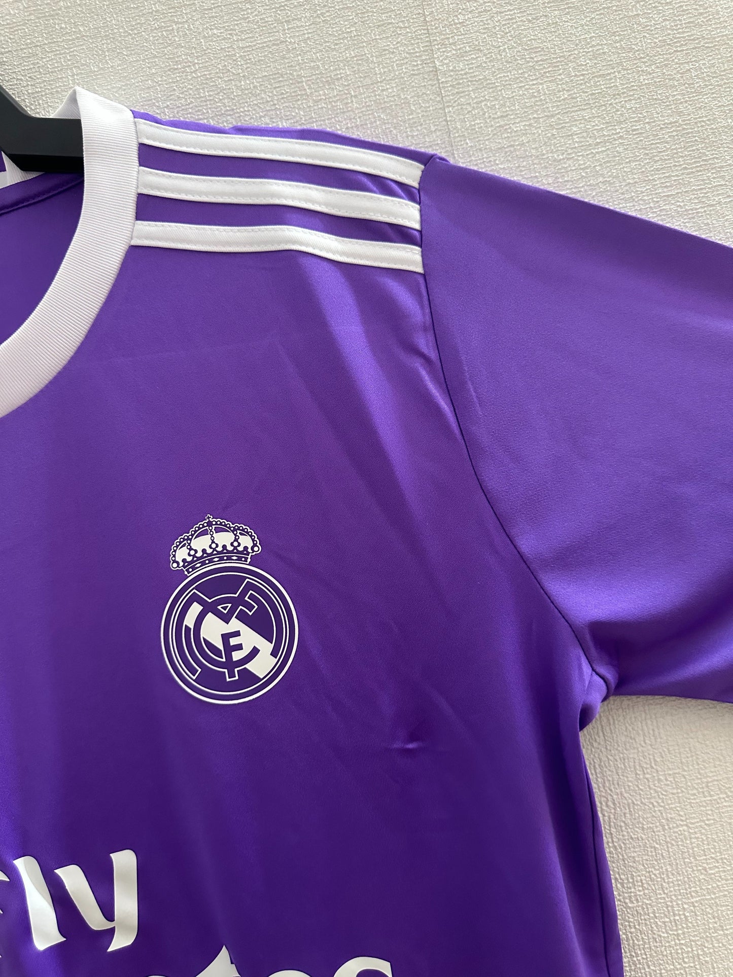 Real Madrid 2016-17 Away Shirt 