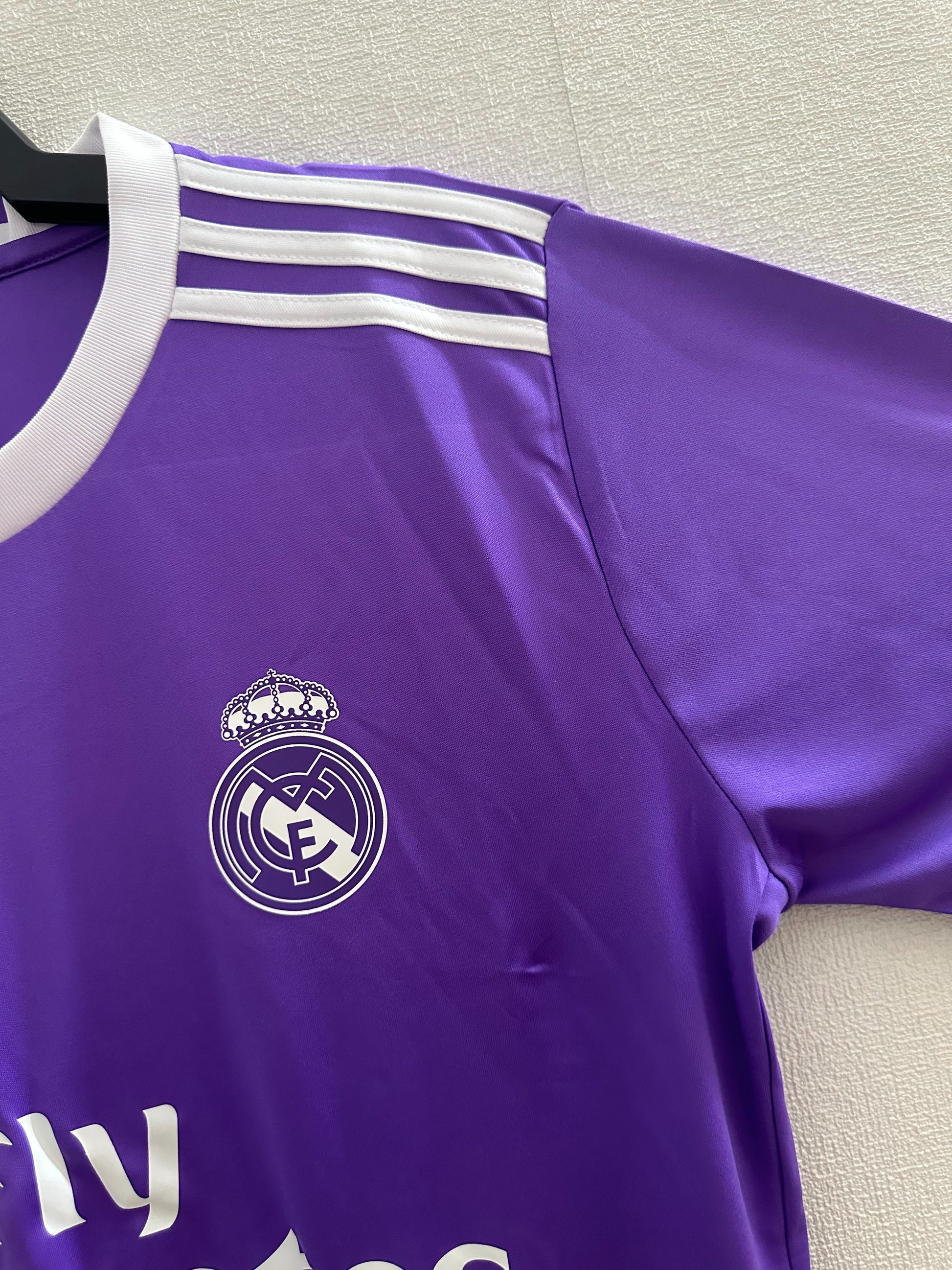 Real Madrid 2016-17 Away Shirt 